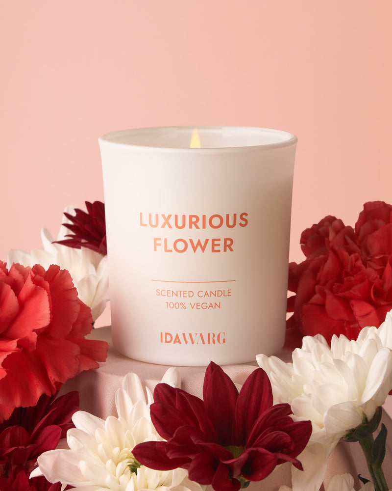 Luxurious Flower Scented Candle